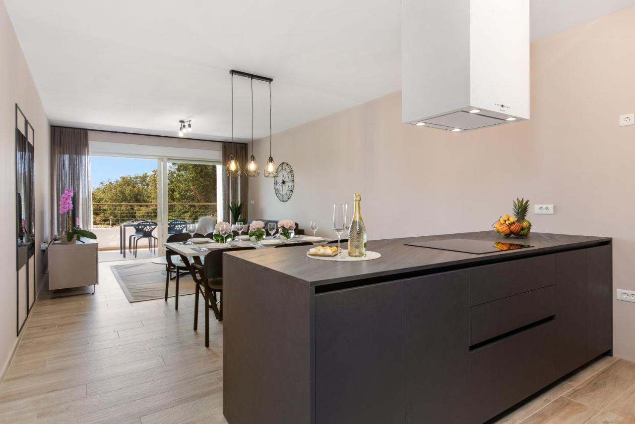 Apartment Hana Pjescana Uvala Εξωτερικό φωτογραφία